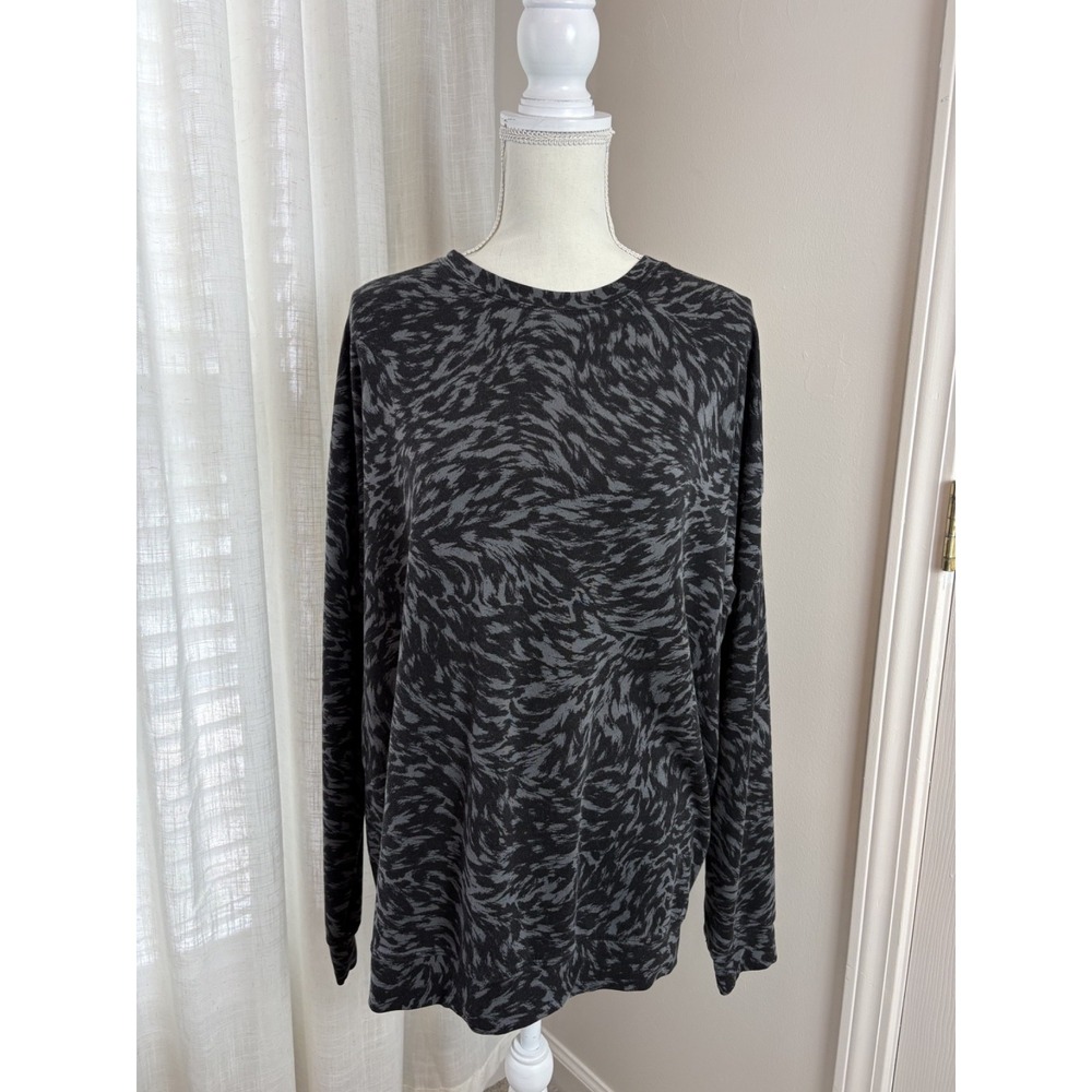 Athleta Sweatshirt Womens Medium Grey Black Abstract Tiger Print Excellent Top